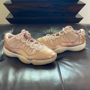 Authentic Rose\ Metallic Bronze Jordan 11 Retro Low